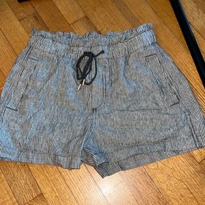 Loft linen shorts striped